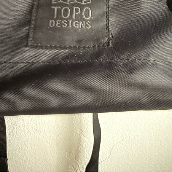 Topo Designs Rover Pack Mini Black / Unisex - Picture 5 of 5